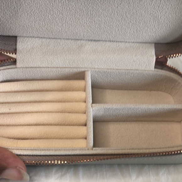 RACHEL ZOE slate gray Jewelery travel mini case. - Picture 8 of 12